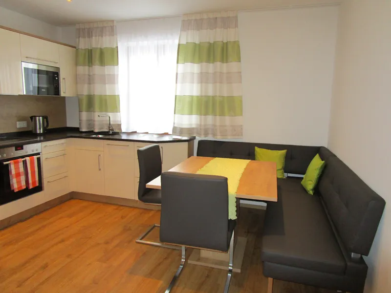 Appartement Hochglocker: Wohnküche mit Essbereich